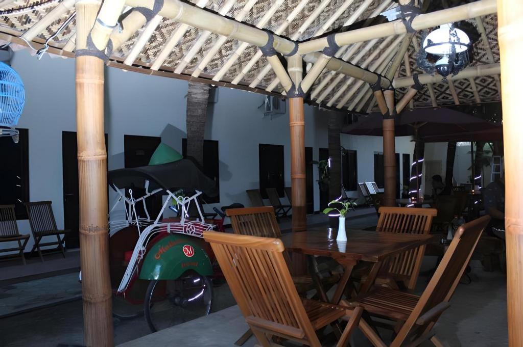 Malioboro Garden Hotel Джокьякарта Экстерьер фото