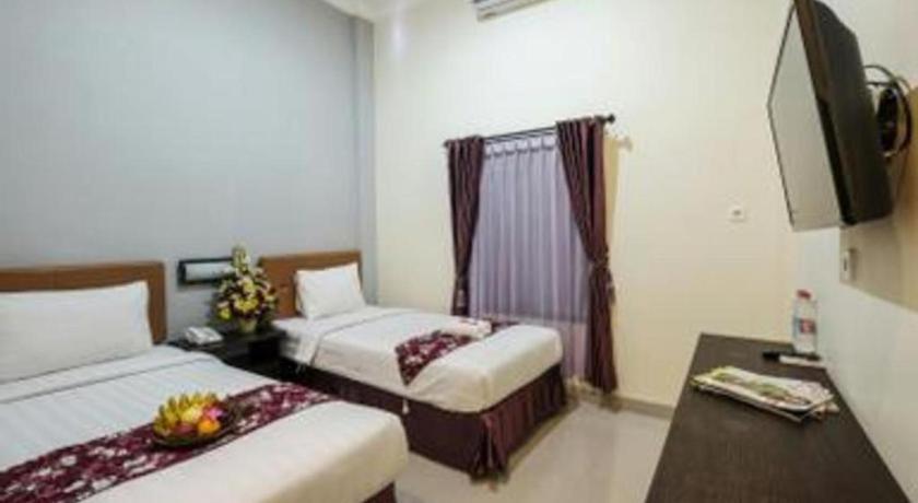 Malioboro Garden Hotel Джокьякарта Экстерьер фото